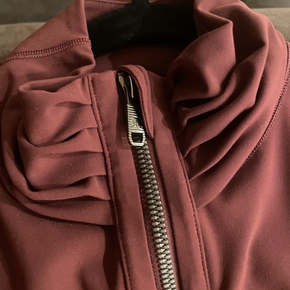 Lululemon Athletica Maroon Utility Jacket - Picture 6 of 7